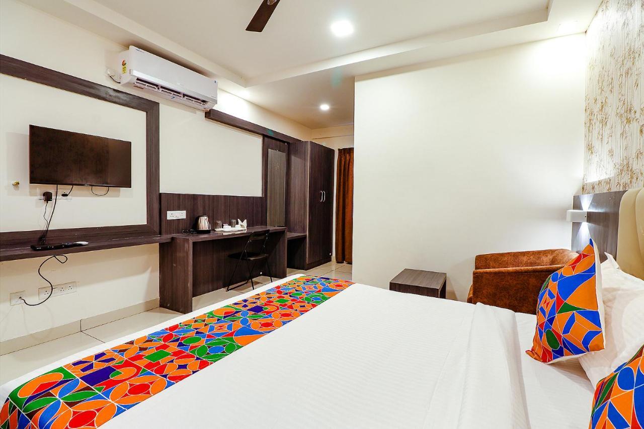 Fabhotel Rotano Grand - Nr Marathahalli Bridge 벵갈루루 외부 사진
